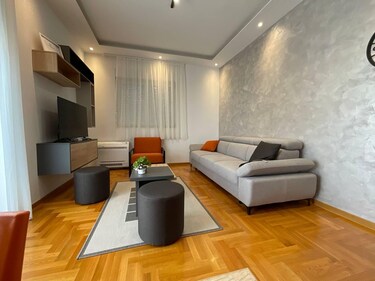 Apartmani Acros (Orange) Trebinje – komforan apartman sa savremenim enterijerom u centru grada