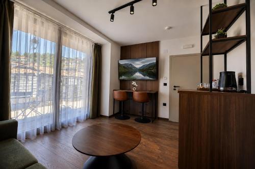 Moderno opremljen i luksuzan enterijer apartmana NOCE Luxury Apartments u starom jezgru Ohrida