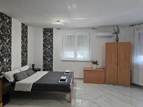 Apartmani Royal Residence Golubac – ekskluzivni apartmani sa luksuznim detaljima i panoramskim pogledom na reku Dunav.