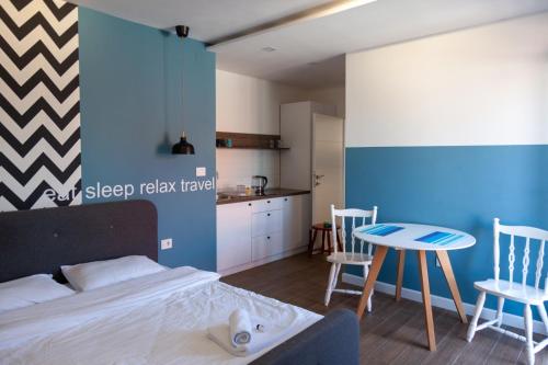 Mom’s House Golubac – komforan apartman sa dvorištem i autentičnim ambijentom pogodnim za porodični odmor.